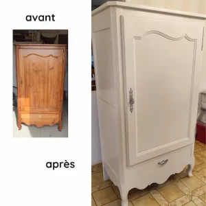 bonnetière en merisier peinte en blanc . Avant et après restauration